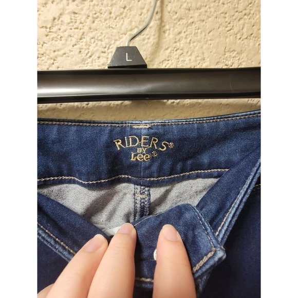 Lee Relaxed Fit Straight Leg Mid Rise Jeans Womens Size 18w Darker Stretch - Picture 2 of 4